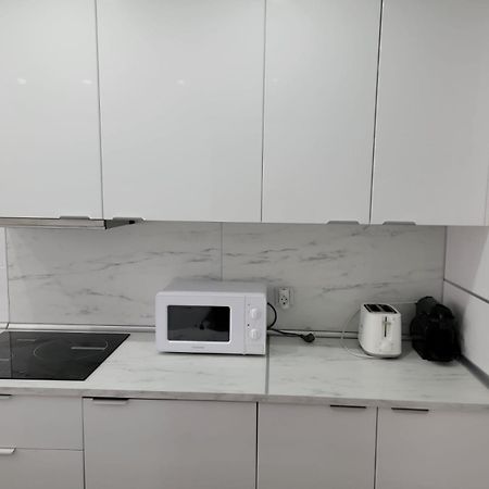 Apartamento Jardines Del Puerto Marbella Exterior foto